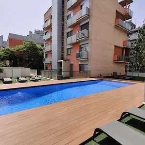Apartment Large Terrace Luxury, Sant Adria de Besos