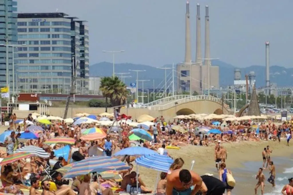 Atico Cerca Playa Y Centro A 10 Min. Apartment Sant Adria de Besos